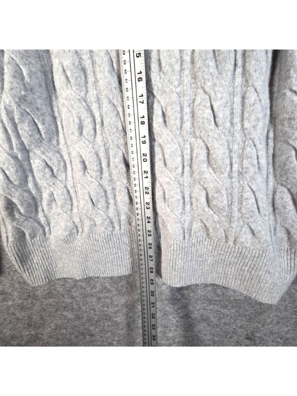 Aerie Women's Cable Crew Light Gray Chunky Knit Sweater Size M - Picture 5 of 9